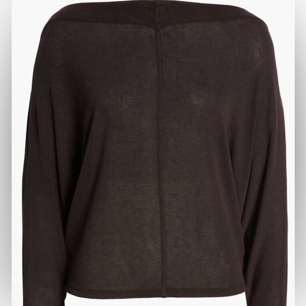 Black Boat Neck Dolman Sleeve Top with Exposed Center Seam Size Large